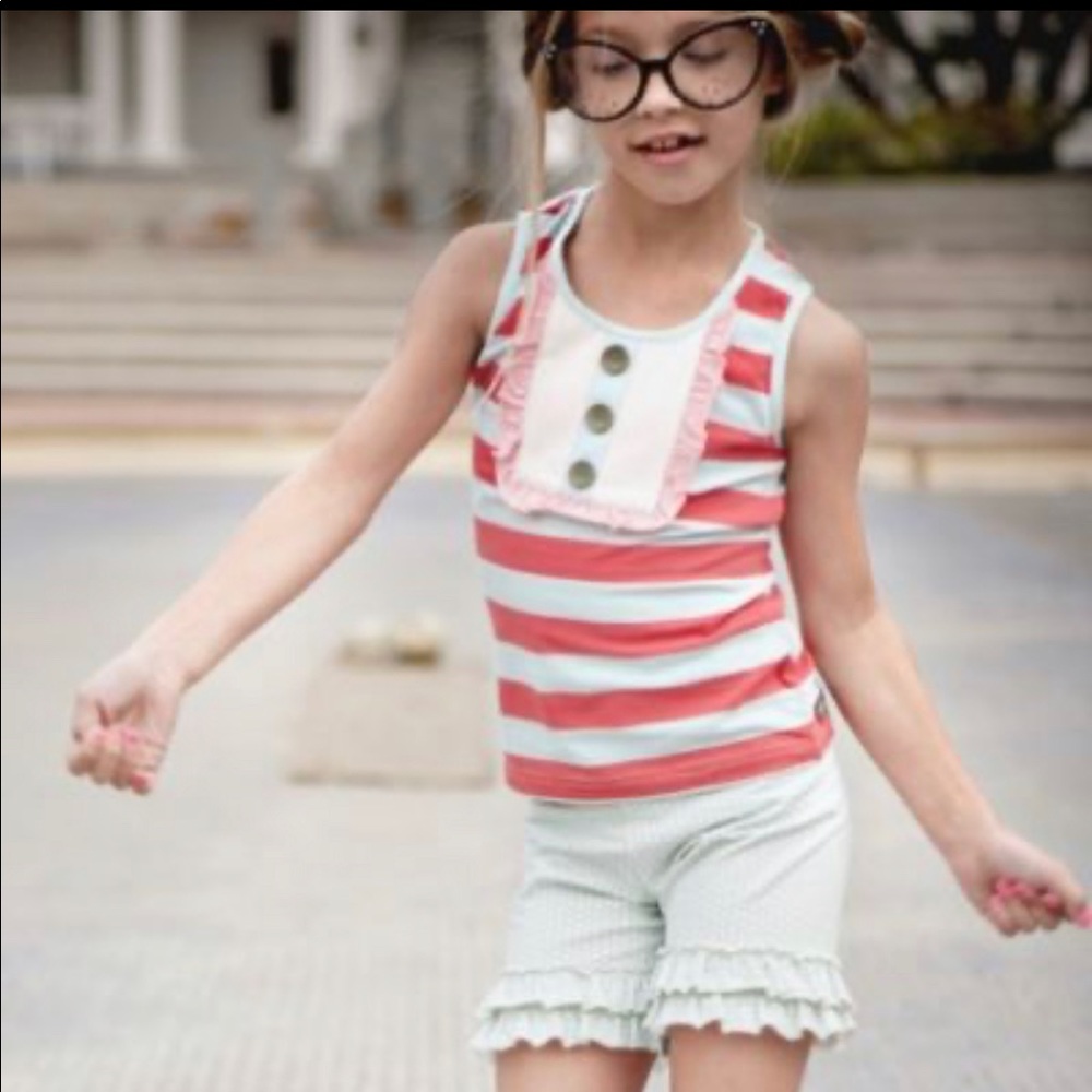 Matilda Jane Starlet Ruffle shorts- size 10